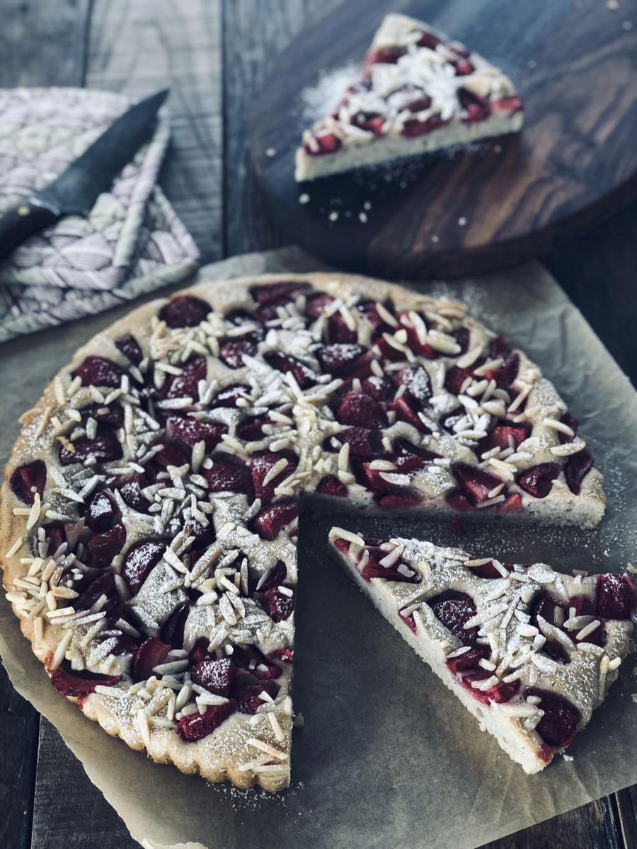 Rezeptbild: UNKOMPLIZIERTE ERDBEERTARTE