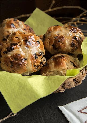 Rezeptbild: Golden Hot Cross Buns