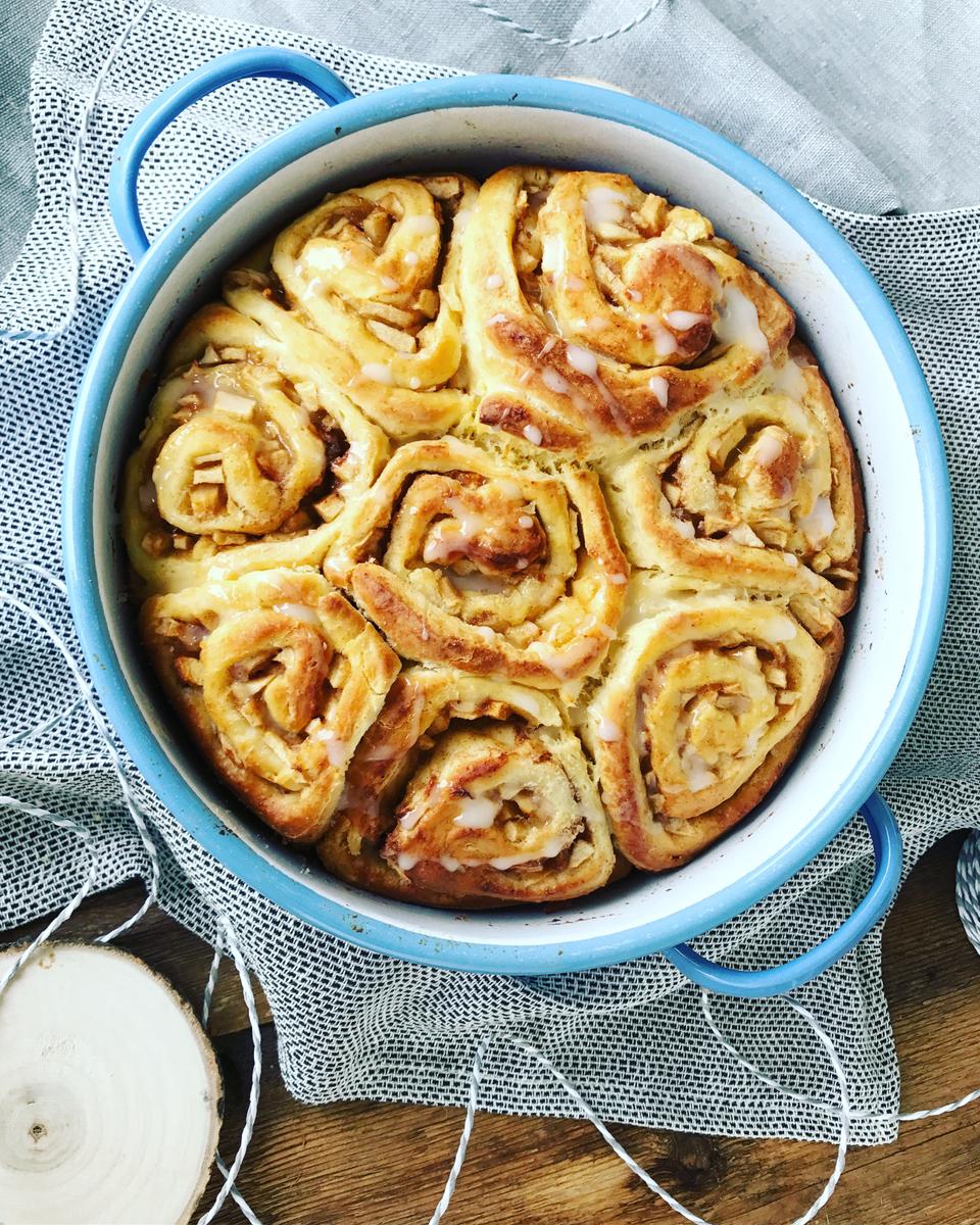 Rezeptbild: Vanilleschnecken mit Apfel Zimt Füllung