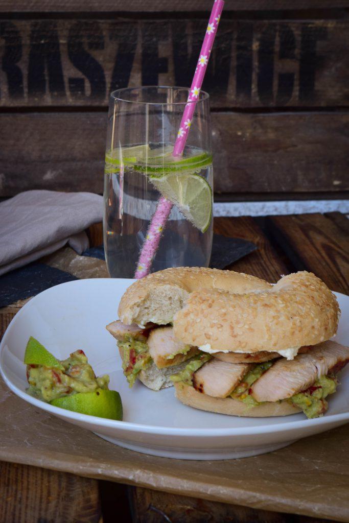 Rezeptbild: Teriyaki Chicken Guacamole Bagel