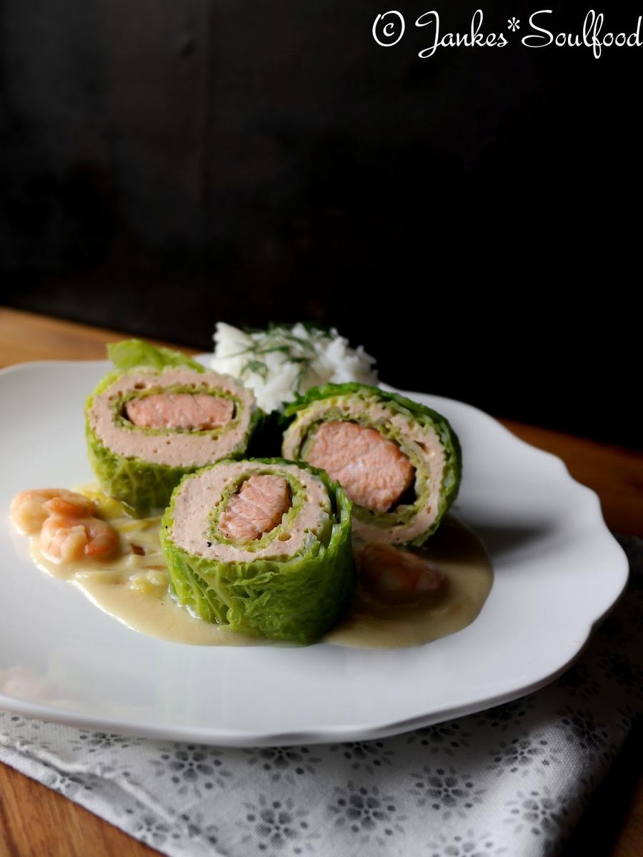 Rezeptbild: Wirsing-Rouladen mit Lachs