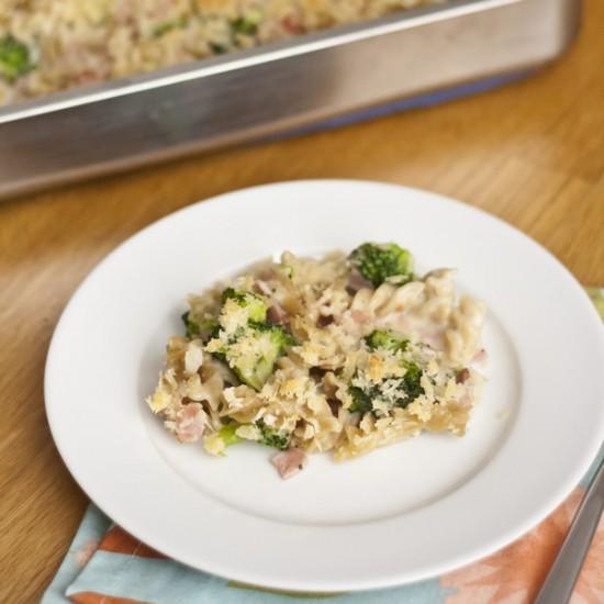 Rezeptbild: Schinken und Brokkoli Nudelauflauf