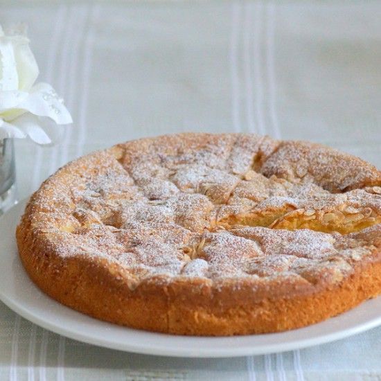 Rezeptbild: Olivenölkuchen mit Aprikosen