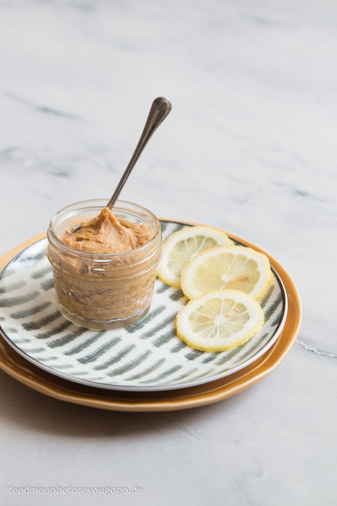 Rezeptbild: Zitronensenf mit geröstetem Knoblauch