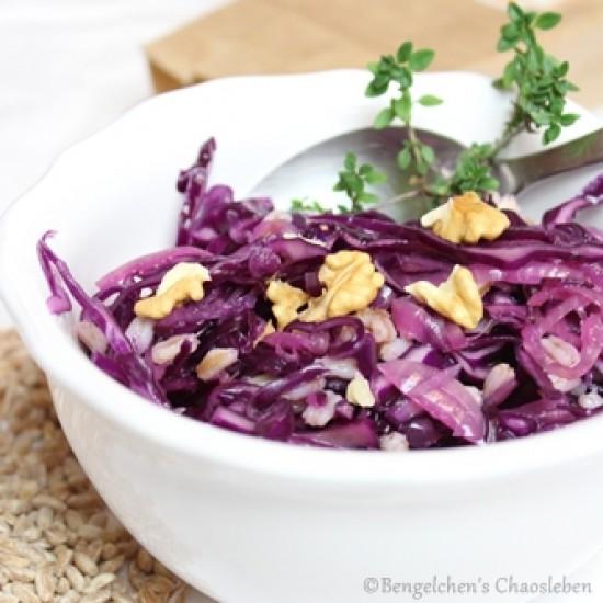 Rezeptbild: Blaukrautsalat mit Perldinkel