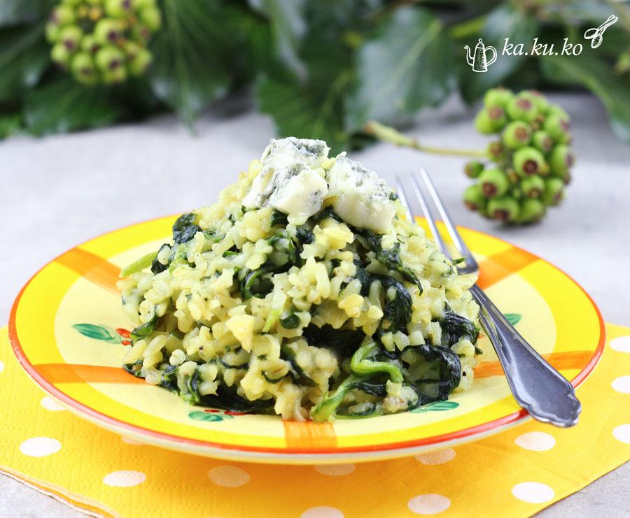 Rezeptbild: Bulgur-Blattspinatpfanne mit Gorgonzola