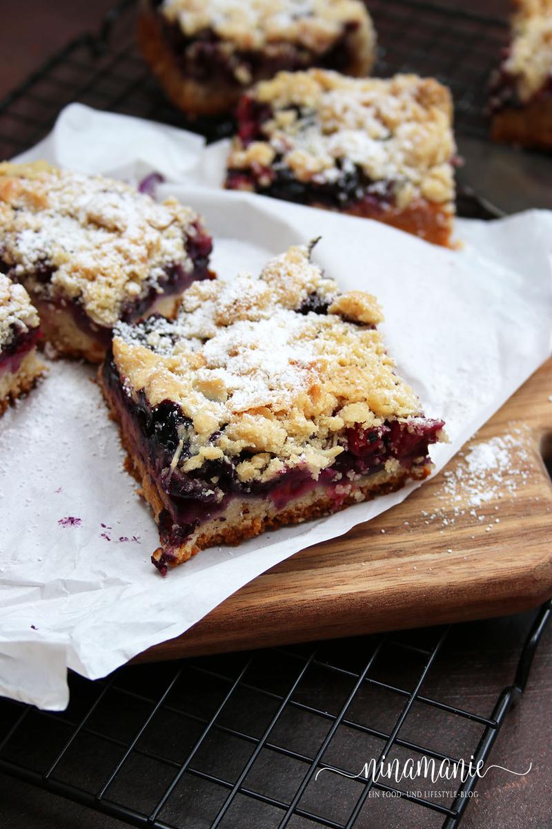 Rezeptbild: Johannisbeer-Blaubeer-Streuselkuchen