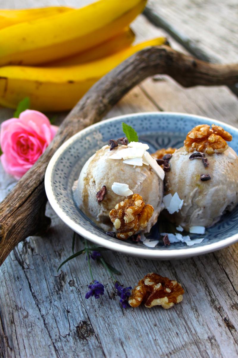 Rezeptbild: Köstliche Kokos-Vanille-Eiscreme (vegan!)