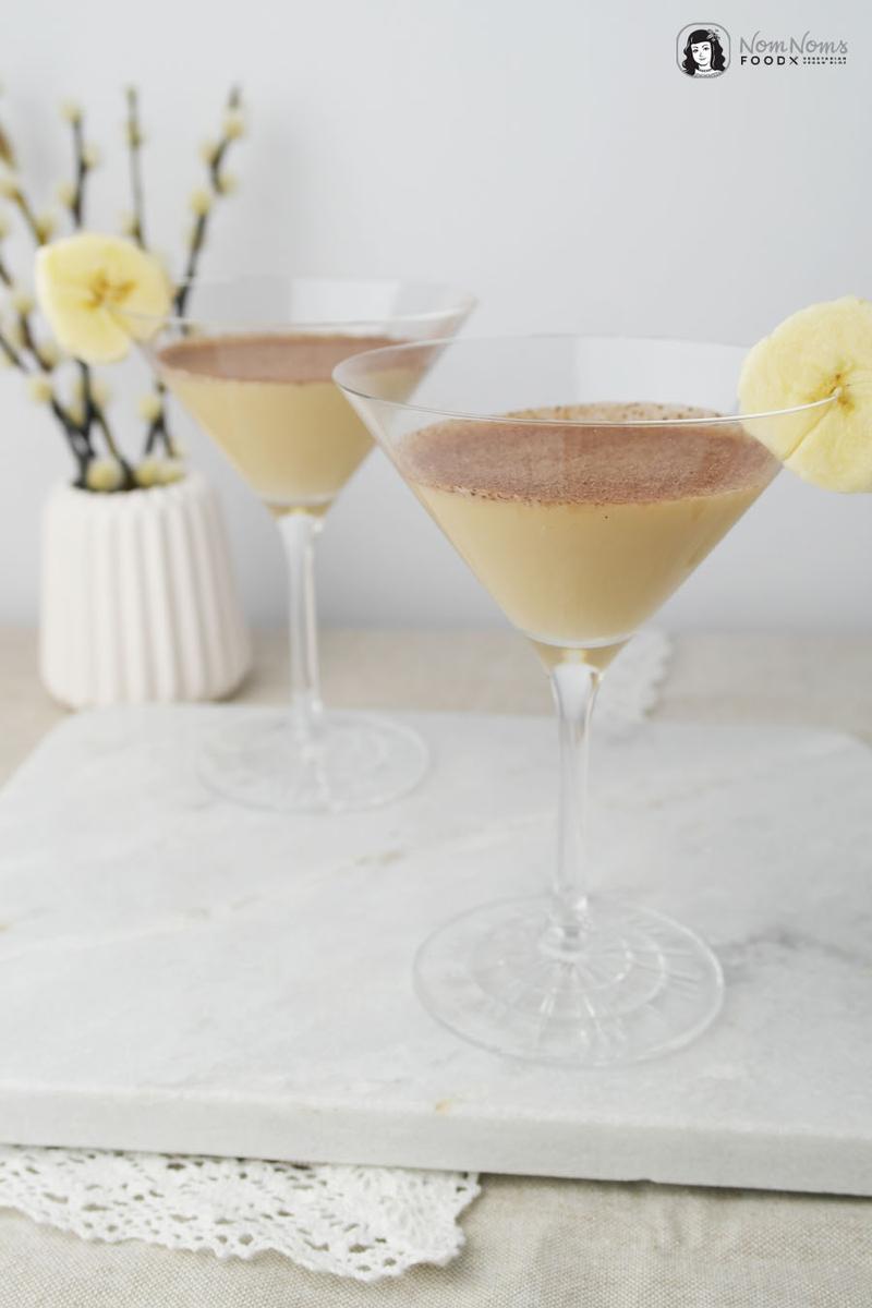 Rezeptbild: Banane und Toffee: Banoffee Martini Cocktail