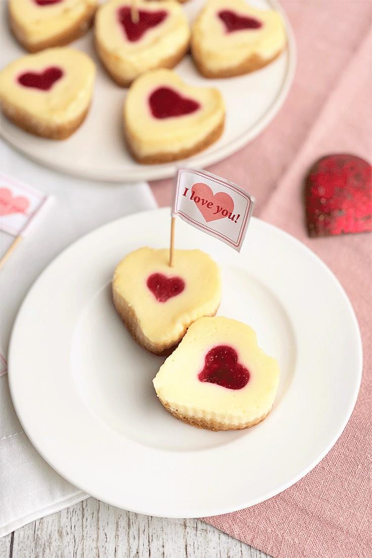 Rezeptbild: Mini-Cheesecakes mit (Frucht)Herz