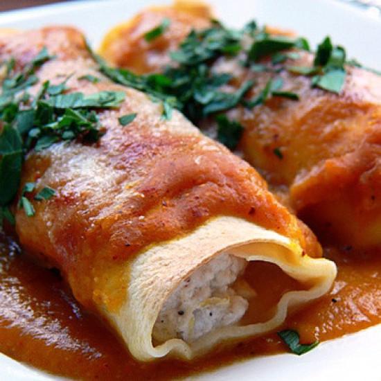 Rezeptbild: Cannelloni mit Fischfüllung und Kürbissauce
