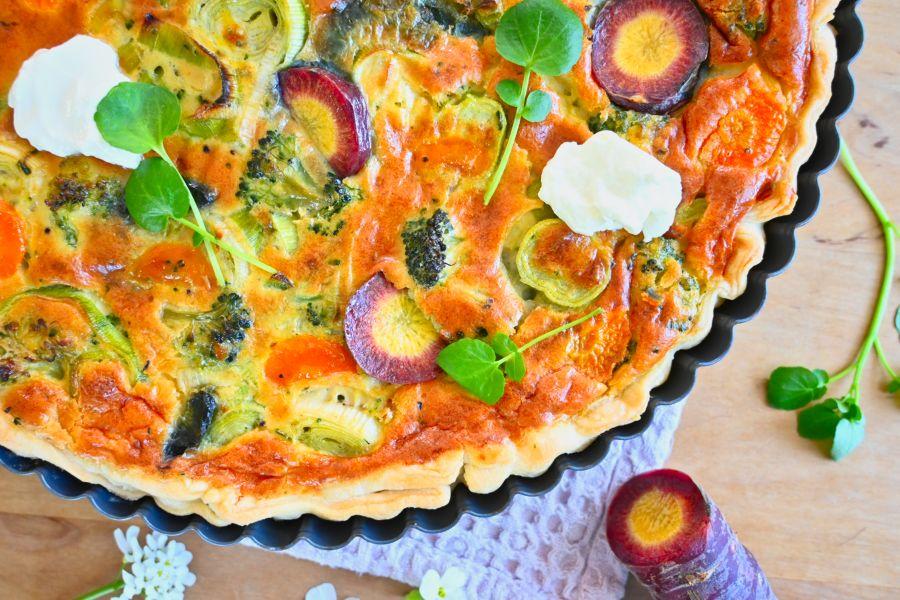 Rezeptbild: Vegetarische Gemüsequiche mit Blätterteig