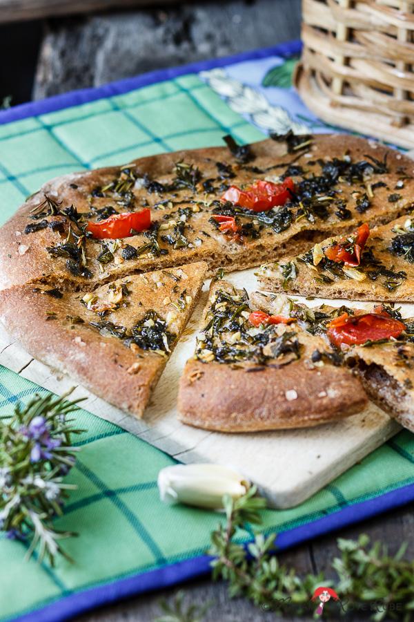 Rezeptbild: Italienisches Kräuterfladenbrot mit Knoblauch