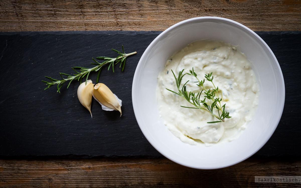 Rezeptbild: Kräuter-Feta-Brotaufstrich