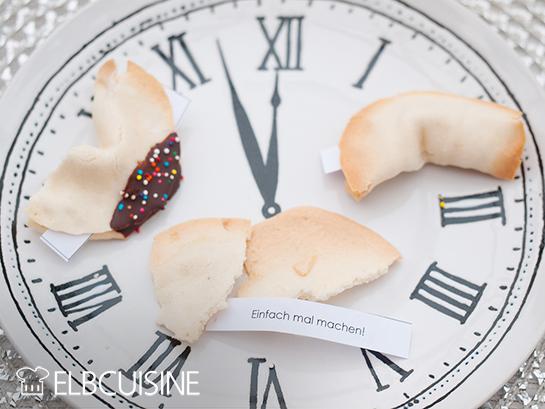 Rezeptbild: Glückskekse für Silvester