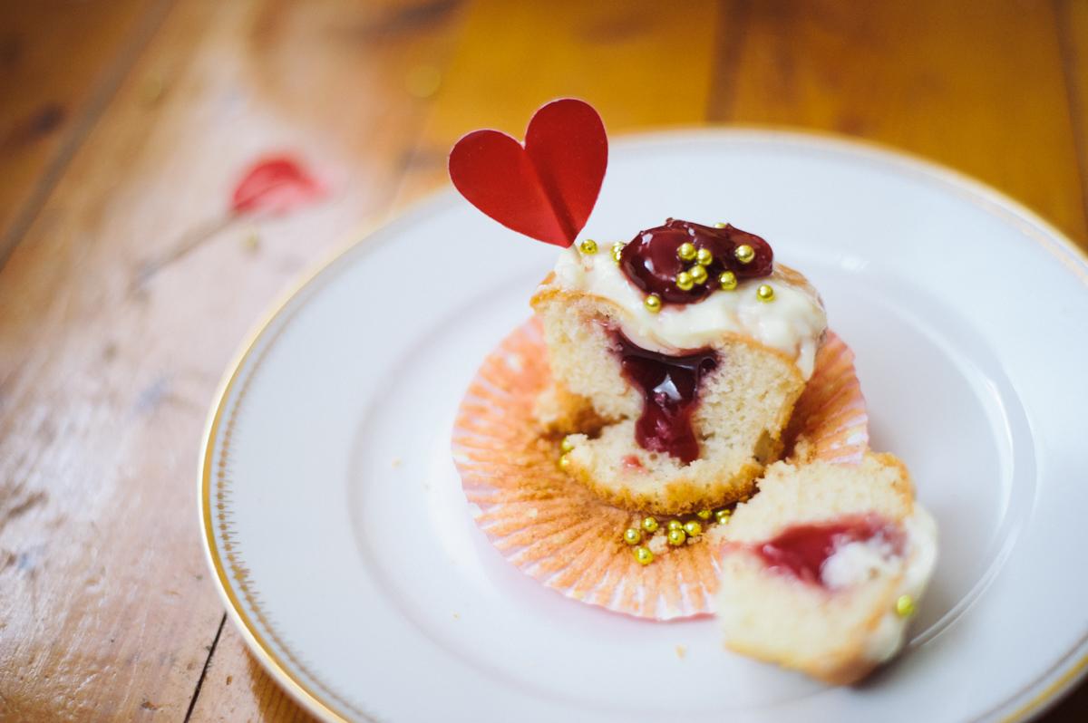 Rezeptbild: GEFÜLLTE VANILLE MUFFINS