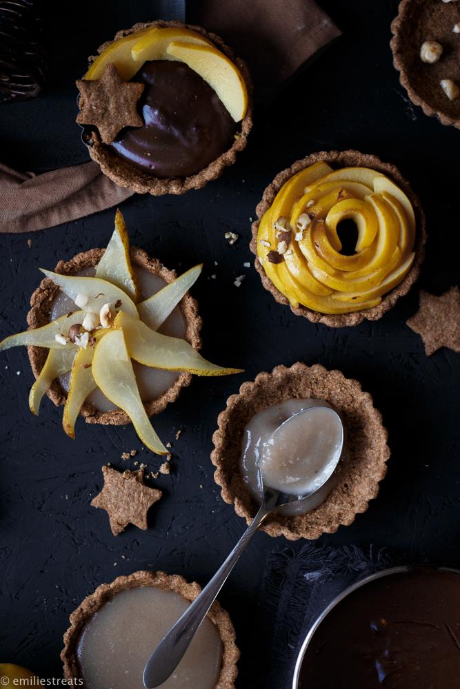 Rezeptbild: Tartelettes mit Dattelkaramell- und Schokopudding