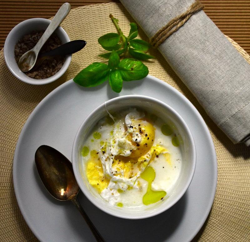 Rezeptbild: Pochiertes Ei mit Mozarrella