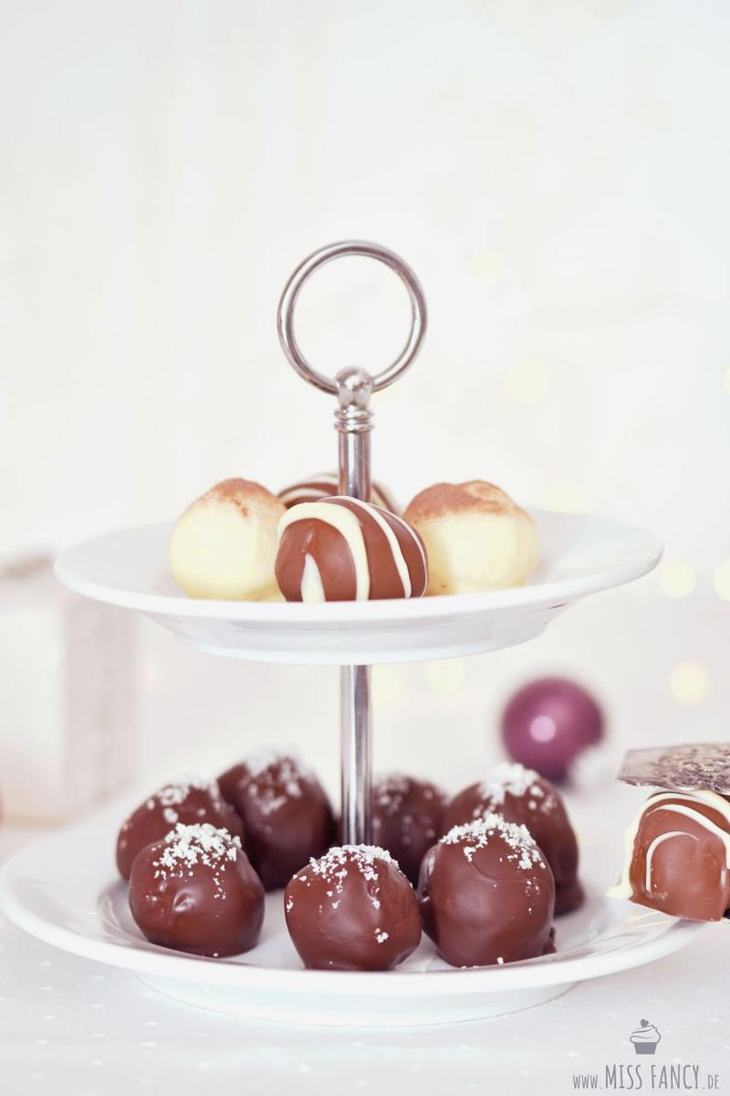 Rezeptbild: Dreierlei Milchmädchen-Pralinen zu Weihnachten