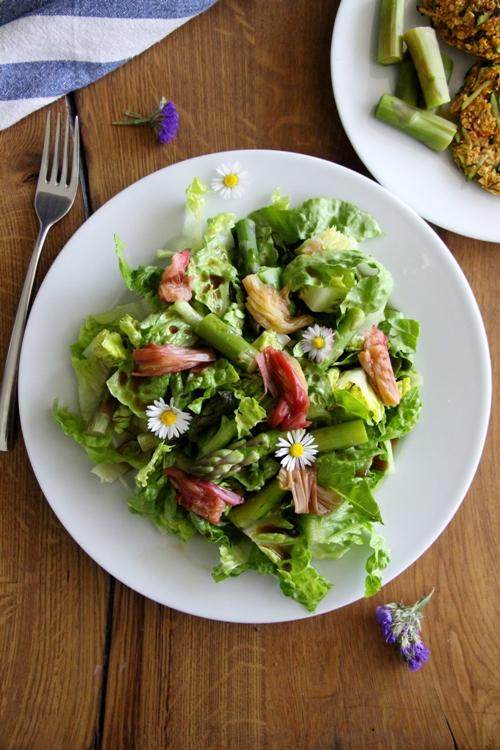 Rezeptbild: Spargel - Rhabarber - Salat