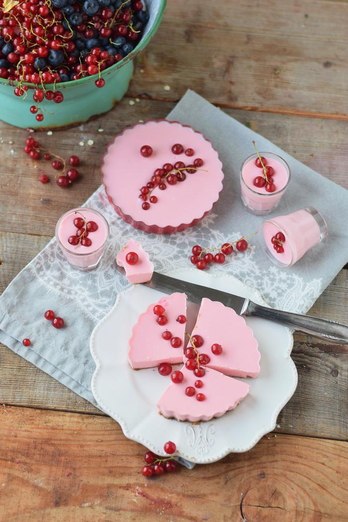 Rezeptbild:  Johannisbeer Panna Cotta Tarte