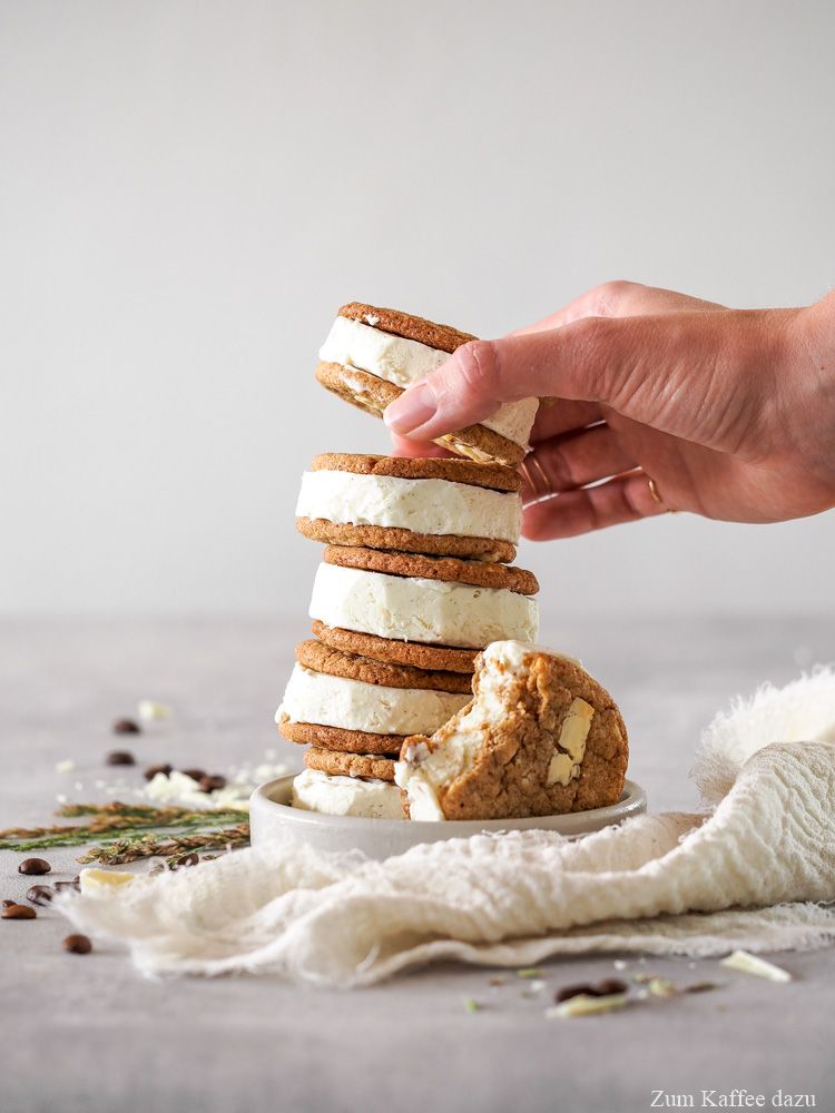 Rezeptbild: Cookie-Sandwiches mit Vanilleeis