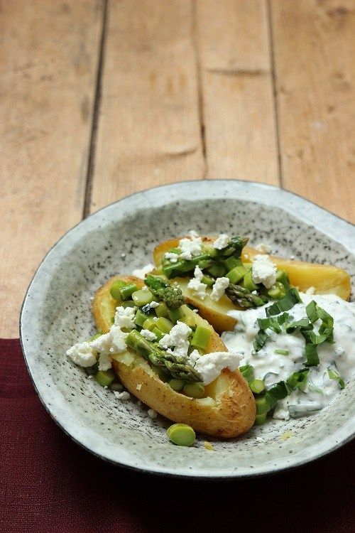 Rezeptbild: Kumpir mit Bärlauch und grünem Spargel