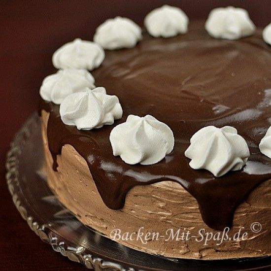 Rezeptbild: Schoko-Baiser-Torte