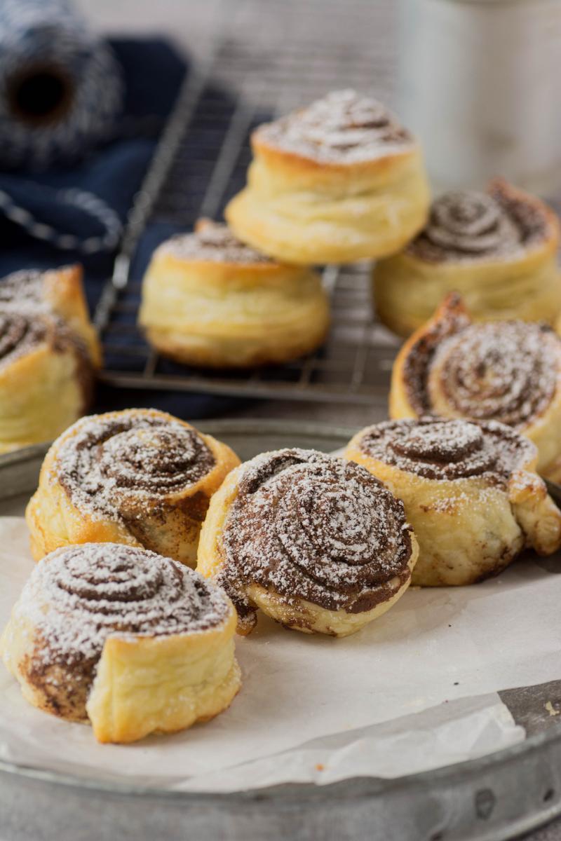 Rezeptbild: Schnelle Schoko-Cruffins mit Blätterteig