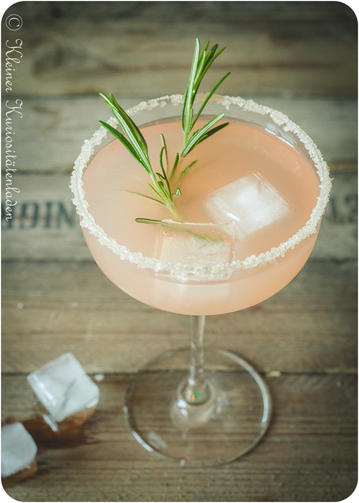 Rezeptbild:  Pink Grapefruit Rosemary Greyhound