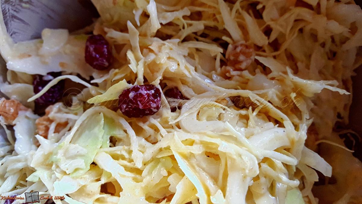 Rezeptbild: Kabissalat mit Cranberries