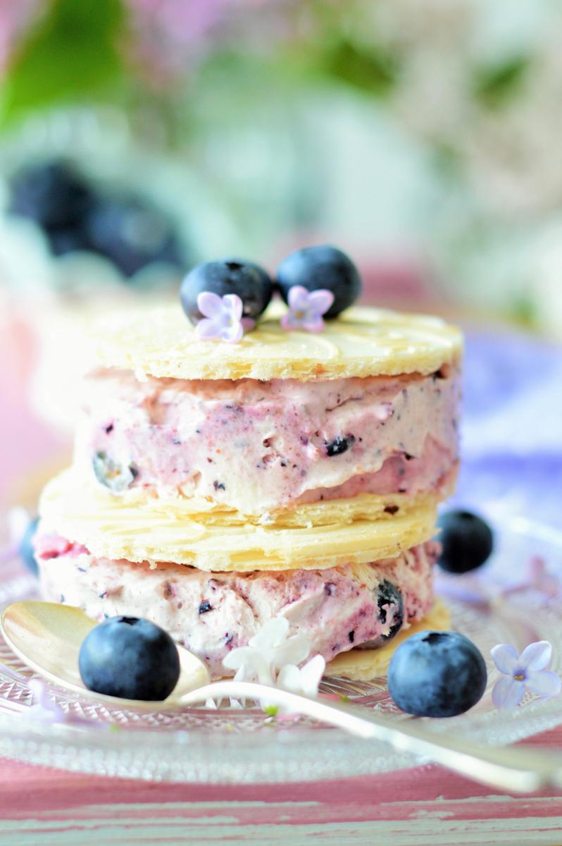 Rezeptbild: Heidelbeere-Eissandwiches