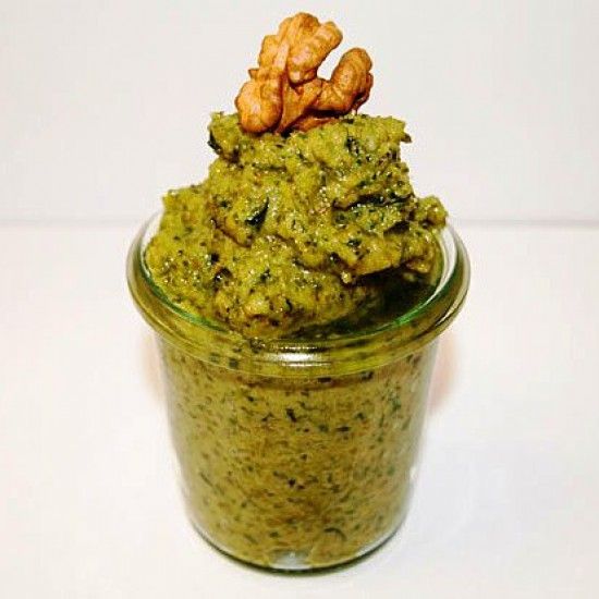 Rezeptbild: Rucolapesto mit Walnüssen