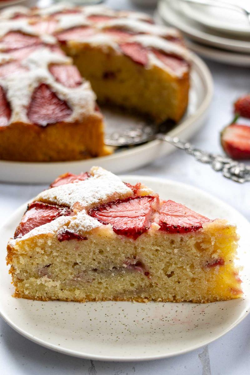 Rezeptbild: Erdbeer-Mandel-Kuchen