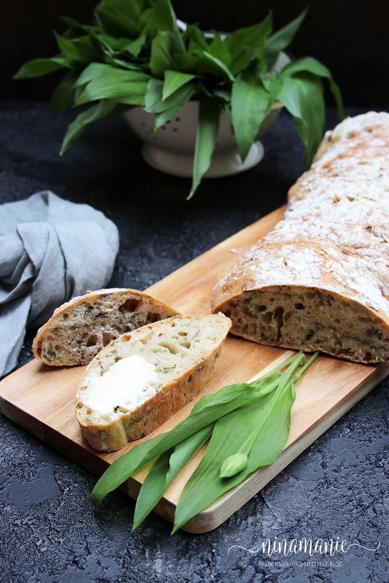 Rezeptbild: Wurzelbrot mit Bärlauch