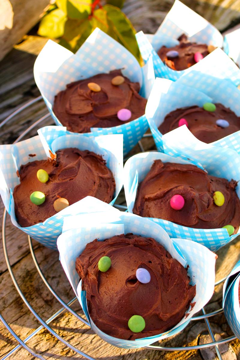 Rezeptbild: Schokoladen-Cupcakes mit Espresso-Frosting