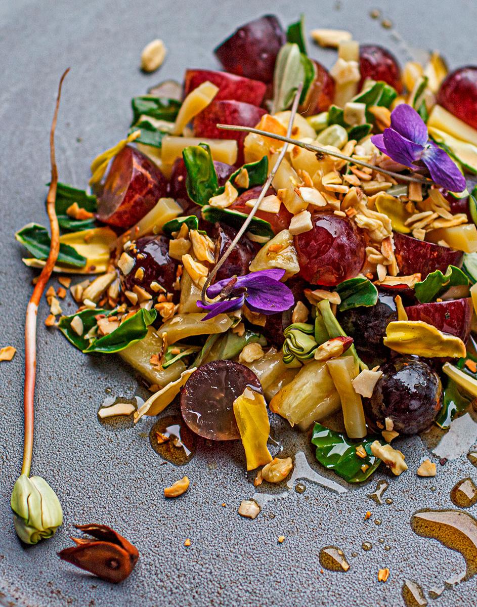 Rezeptbild: Traubensalat mit Buchensprossen