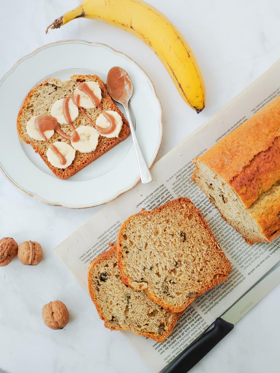 Rezeptbild: Klassisches Bananenbrot mit Walnüssen