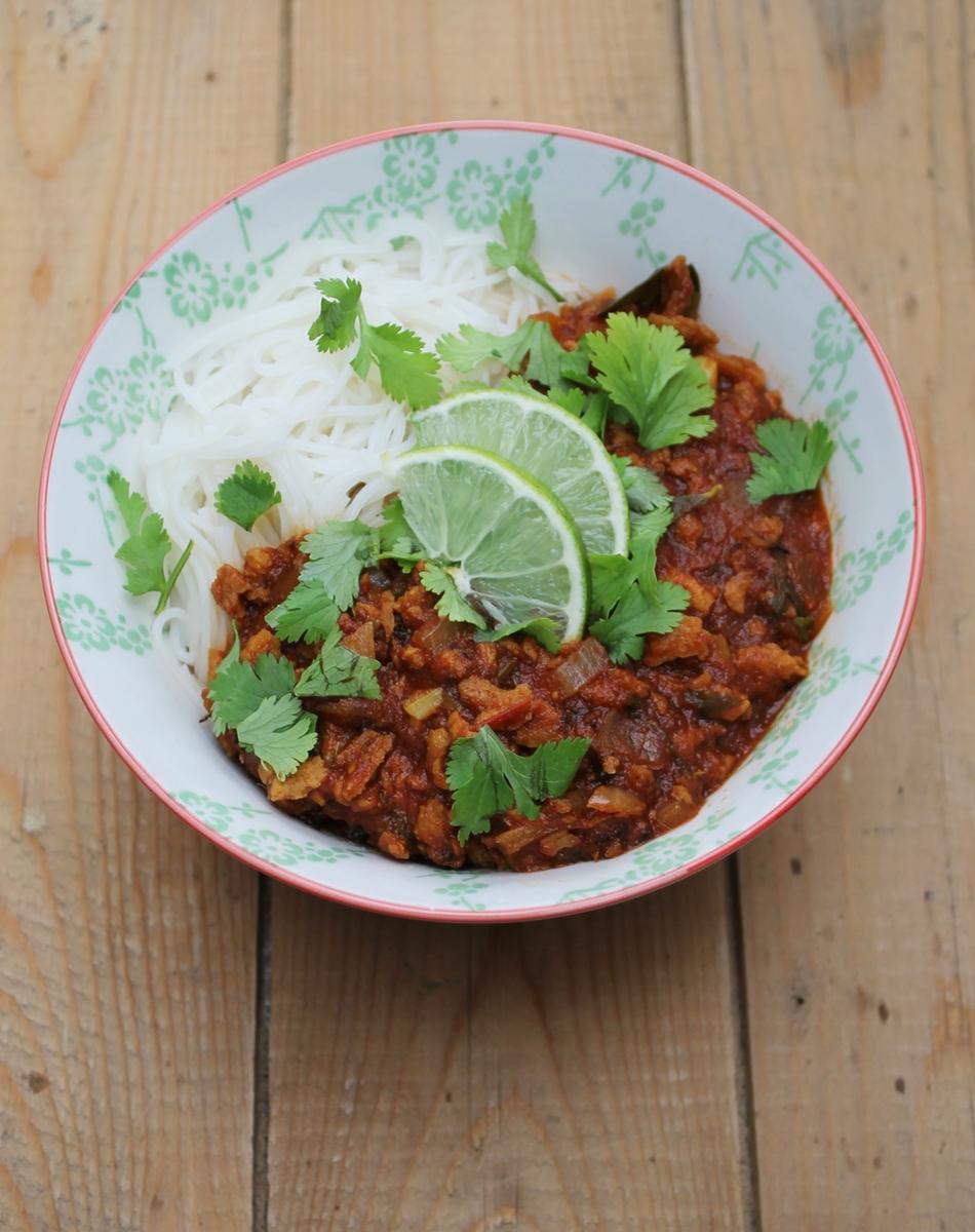 Rezeptbild: Asia-Bolognese auf Reisspaghetti