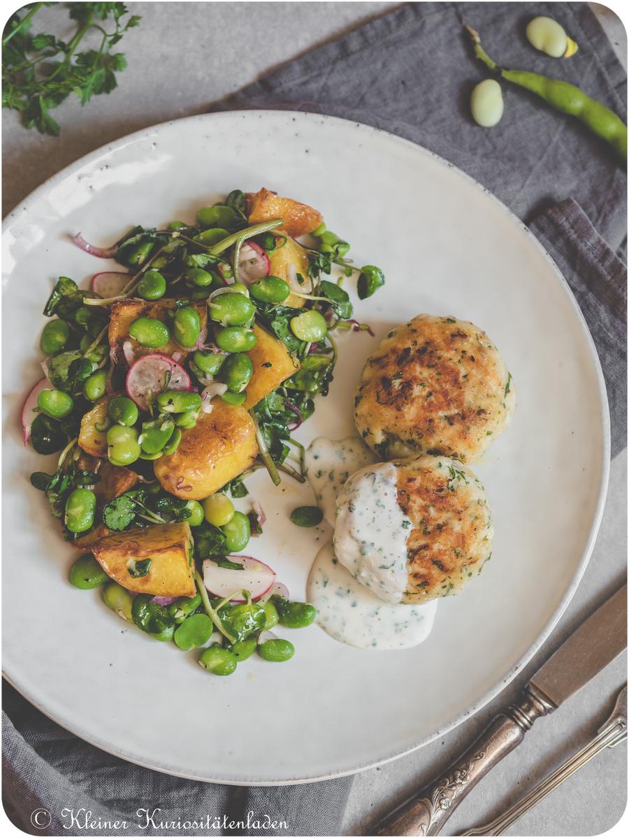 Rezeptbild: Hechtfrikadellen | Kartoffelsalat mit dicken Bohnen