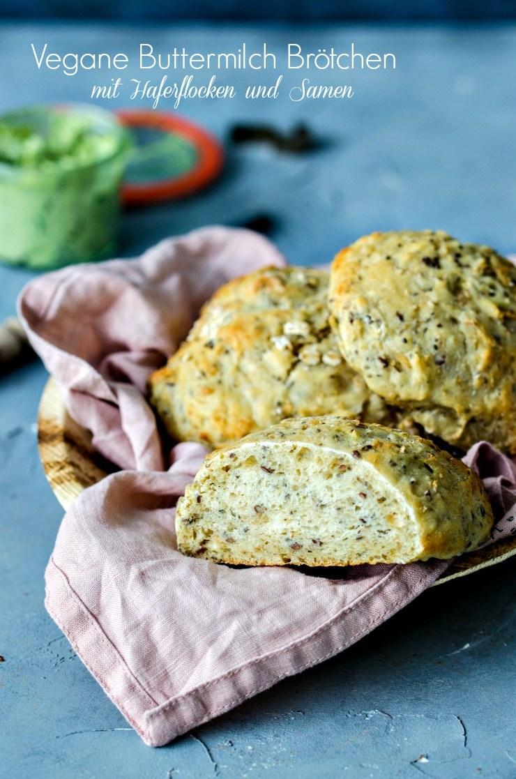 Rezeptbild: Vegane Buttermilch-Brötchen mit Haferflocken