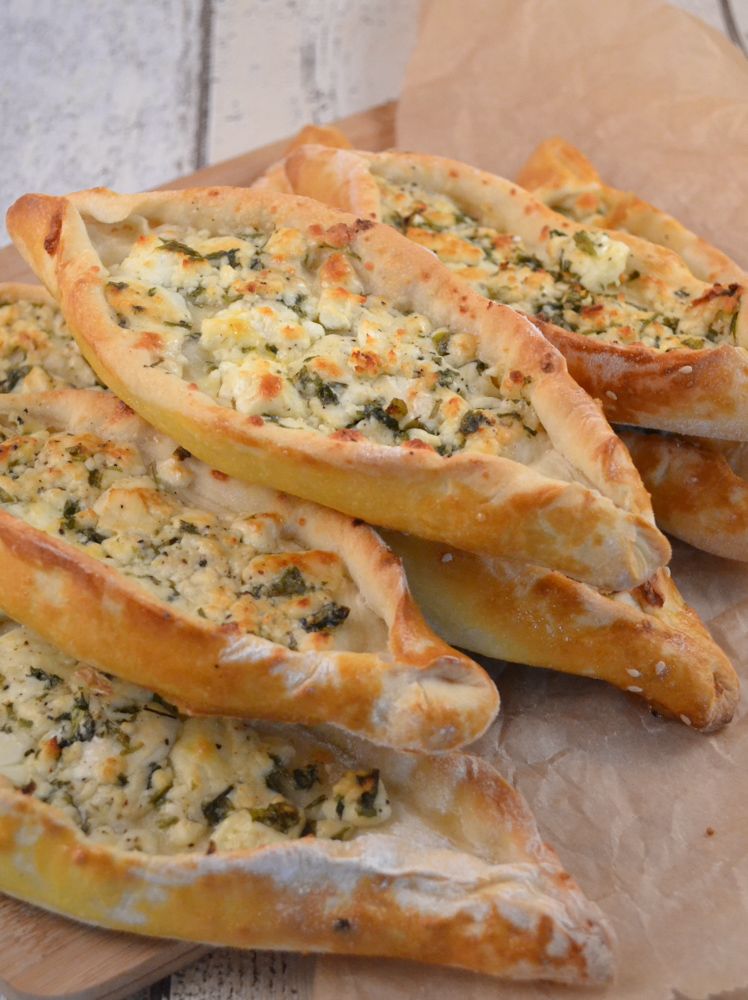 Rezeptbild: Türkische Schafskäse-Schiffchen