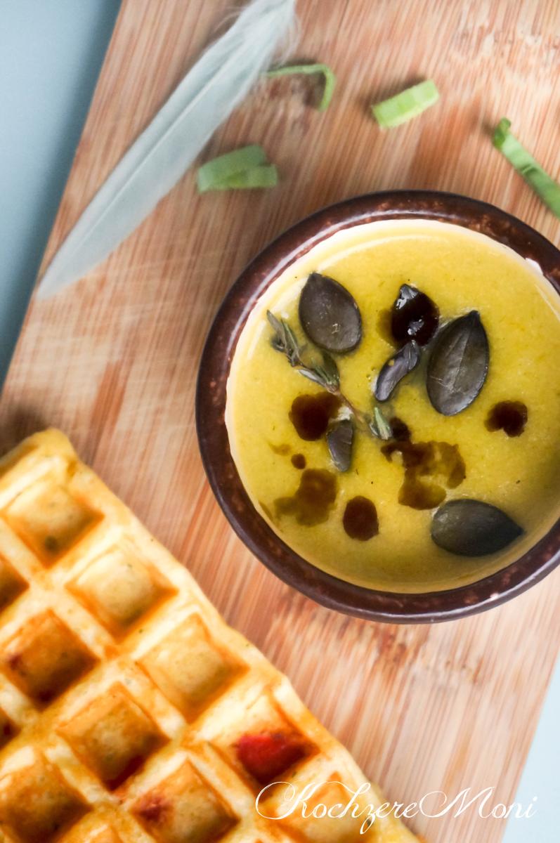 Rezeptbild: Geflügel Lauch Cremesuppe mit Ananassaft