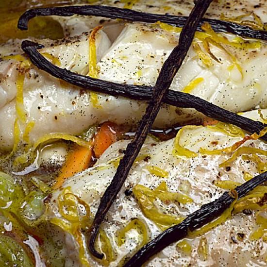 Rezeptbild: Kabeljau im Gemüsebett mit Vanilleöl