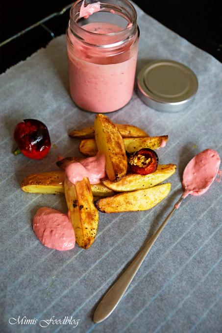 Rezeptbild: Kirschchili-Mayonnaise mit Kirschen