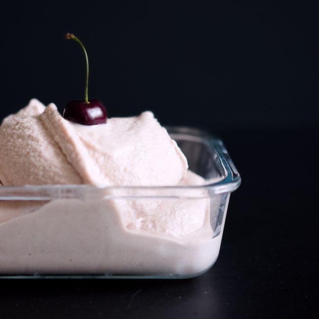 Rezeptbild: Kirsch-Kokos-Eis