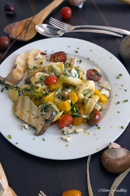Rezeptbild: Tortellini mit Kürbis, Kräuterseitlingen und Spinat 