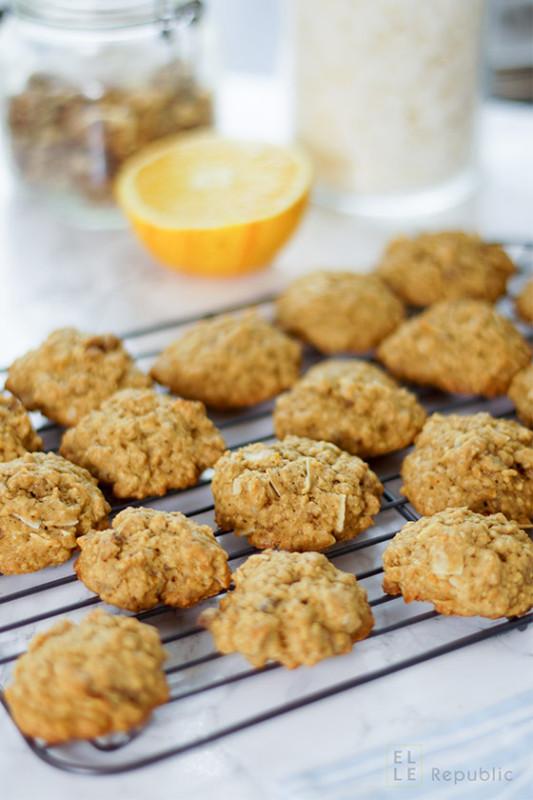 Rezeptbild: Haferflocken Cookies mit Orange und Nüssen