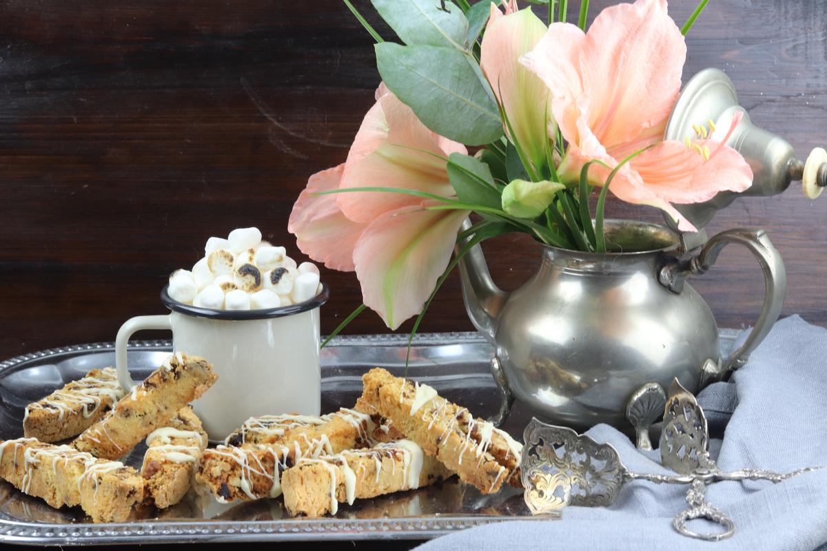 Rezeptbild: Biscotti mit getrockneten Aprikosen und Walnüssen