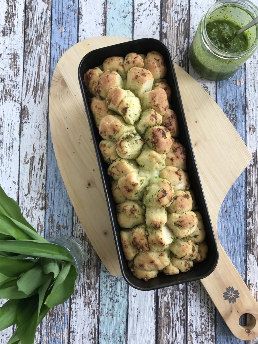 Rezeptbild: Bärlauchpesto Monkeybread
